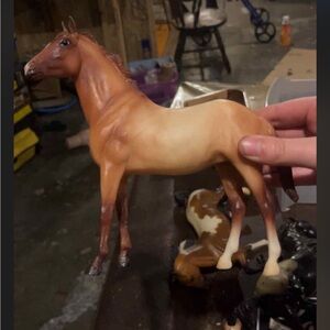 Breyer red road classic Horse Figure